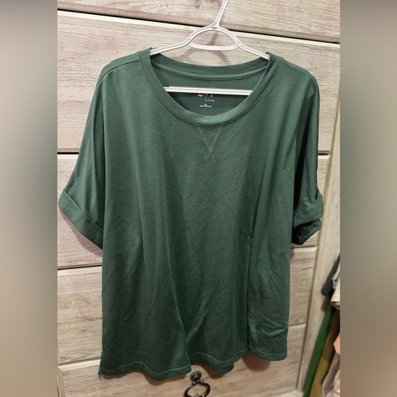 Maurices Tops - Maurices Forest Green Short Sleeve Tee